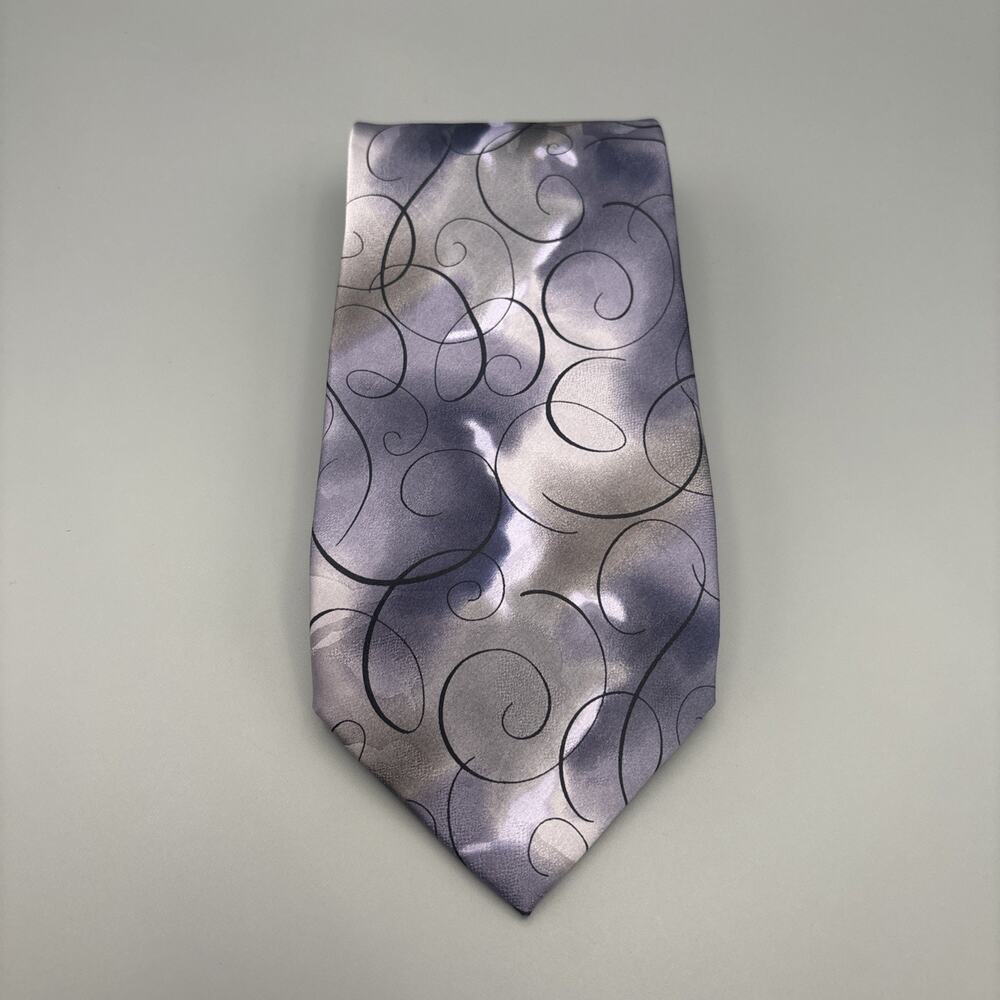 J GARCIA DAWN AT THE RITZ CARLTON COLLECTION FORTY- THREE MENS SILK TIE